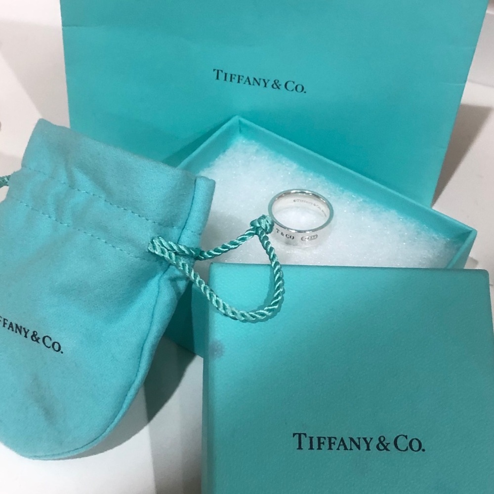 Tiffany & Co 1837 Medium Ring